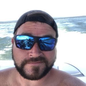 Meet your Posher, Dustin